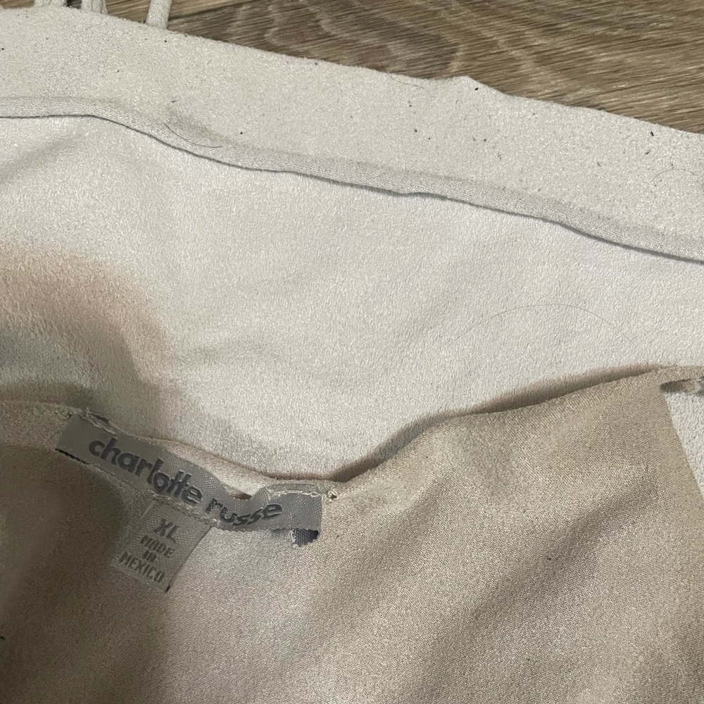 Soft material - Picture 2 of 2